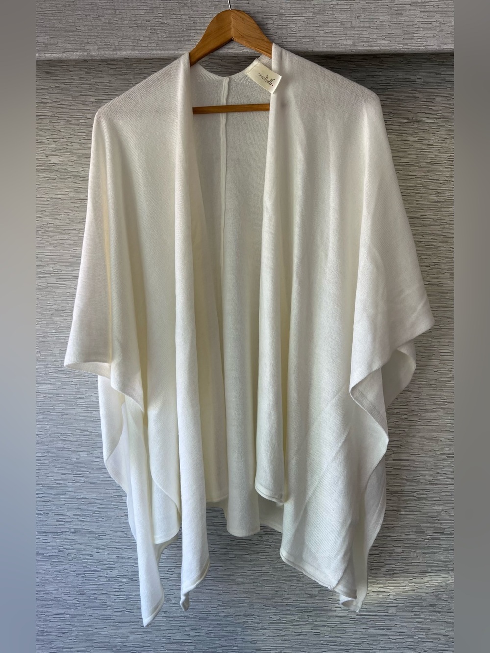 Simply Noelle Beautiful Ivory Shawl Open Front Wrap ~ Cardigan 🥰